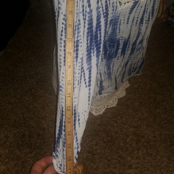 Blue/ white women's blouse - Picture 5 of 7